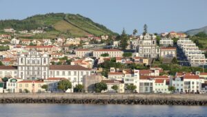 azores 4365642 1280 e1603801271573