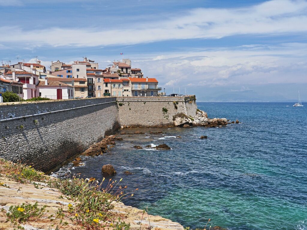 cote d azur 4568122 1280 e1627322540789