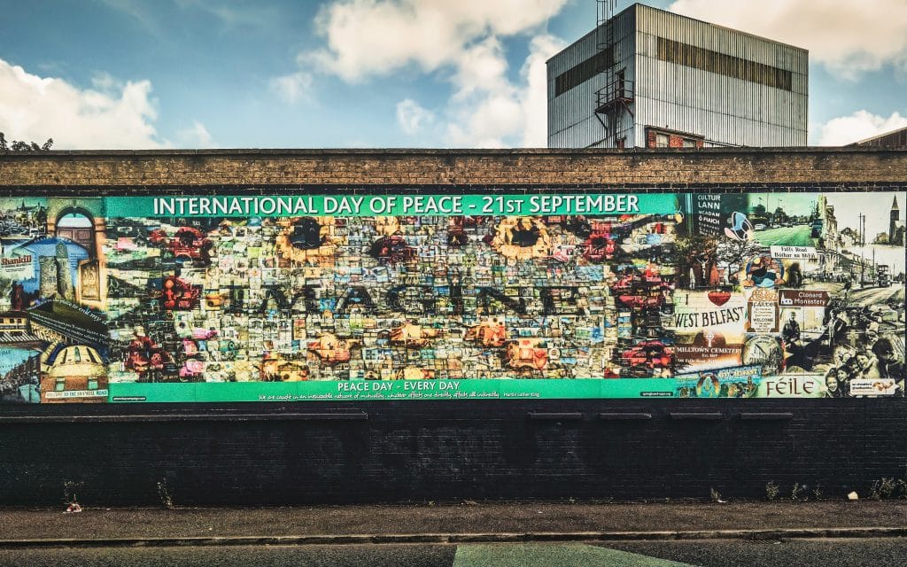 k mitch hodge hw0vL2Eg Xk unsplash, belfast northern ireland grafitti mural