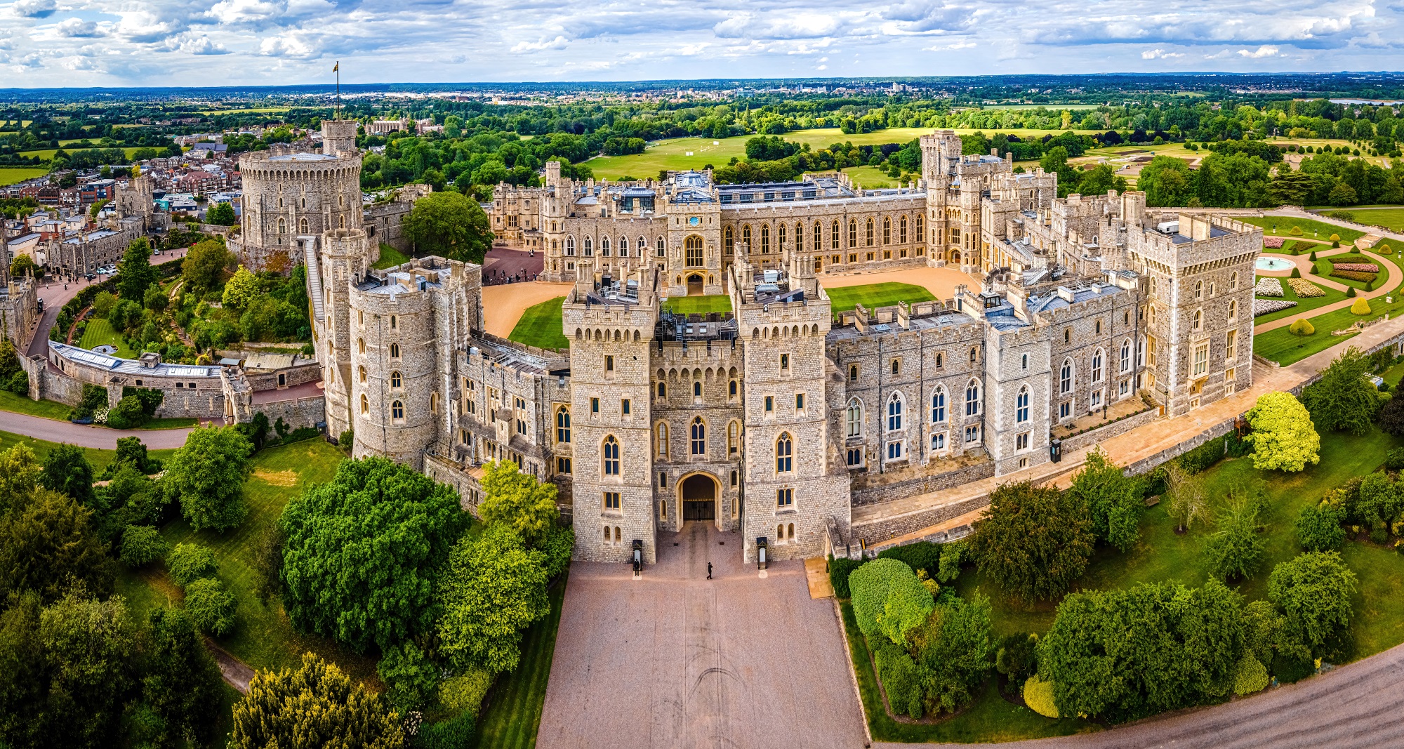 Windsor Castle: A Majestic Journey Through Time​ - Juniper Tours